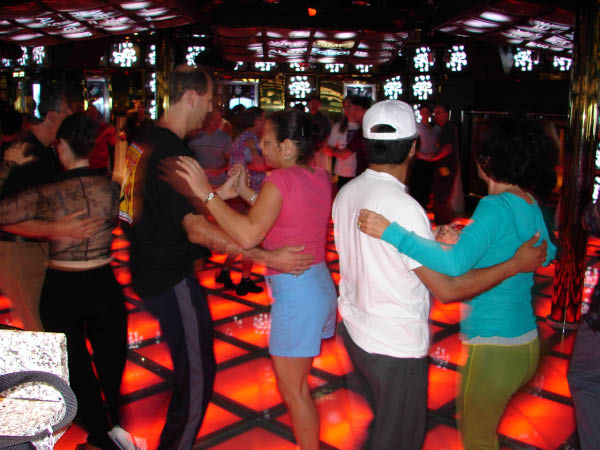 Salsa Cruise 06231