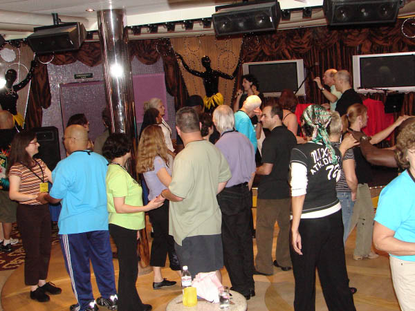 Salsa Cruise 06248